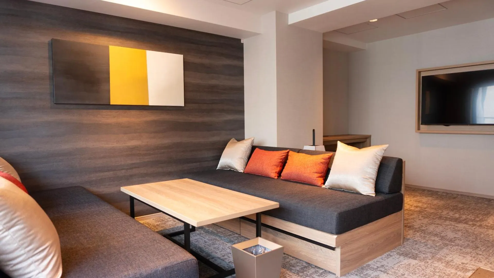Premium Apart Monday Ginza East Tokyo Japan