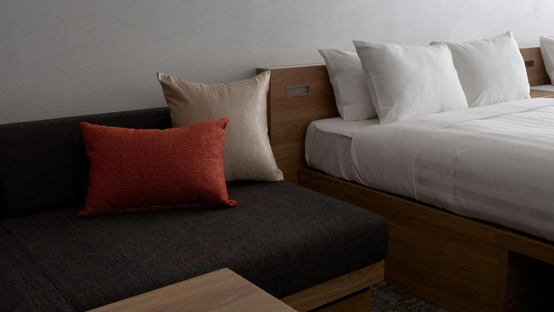 Premium Apart Monday Ginza East 東京都